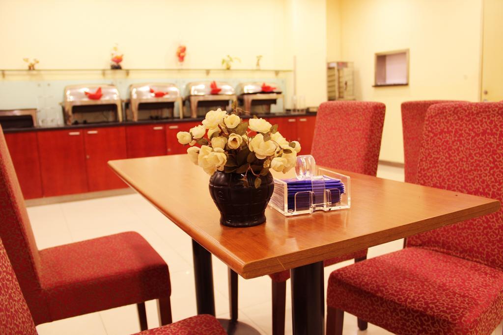 Hanting Express Shangri-La Branch Zewnętrze zdjęcie